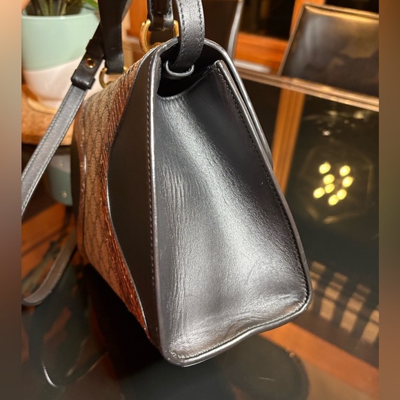 GUCCI Medium GG Supreme Osiride Python Trim Top Handle Bag - Picture 15 of 16